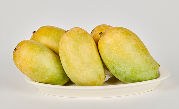 kesar-mangoes